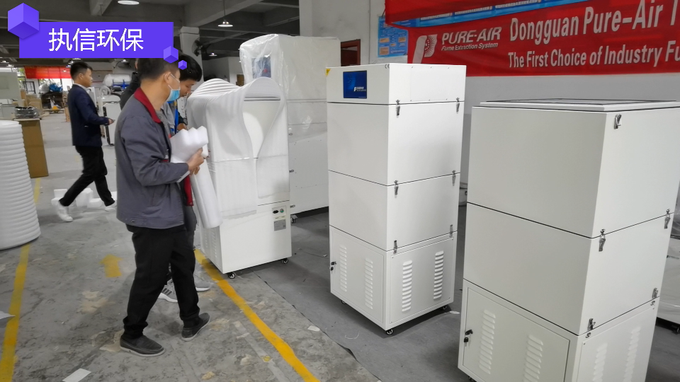 車間脈沖除塵設(shè)備,執(zhí)信環(huán)保安全凈化車間煙塵,預(yù)防粉塵危險(xiǎn)事故。